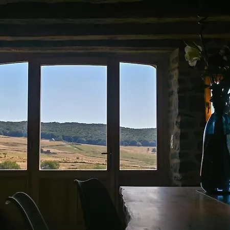 Buron De Leon, En Plein Coeur De L Aubrac * ラギオール