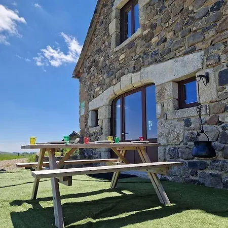 펜션 Buron De Leon, En Plein Coeur De L Aubrac