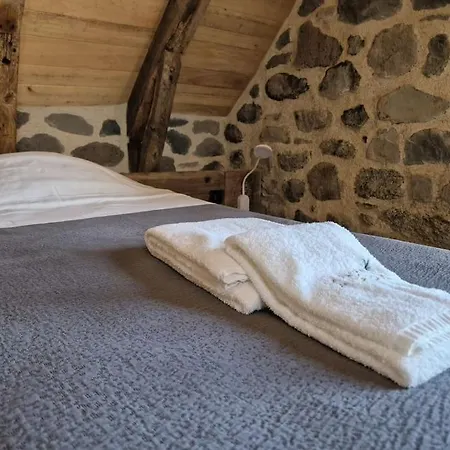 Buron De Leon, En Plein Coeur De L Aubrac 펜션